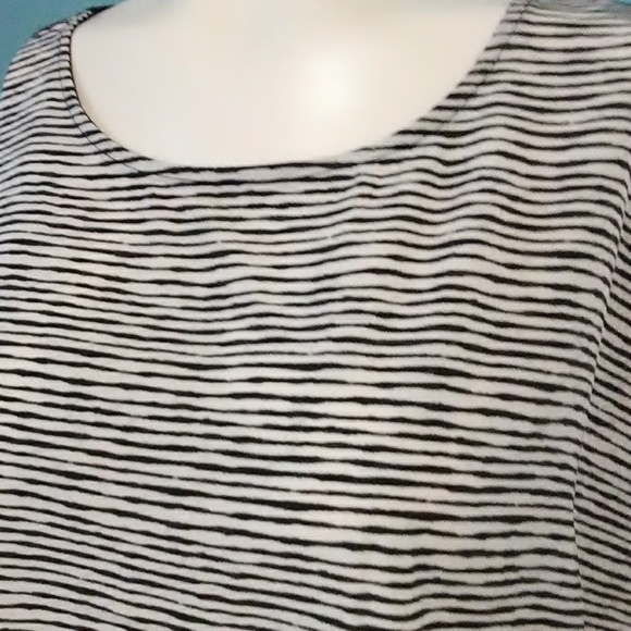 SALE Apt.9 No Sleeve Blouse - Picture 2 of 5